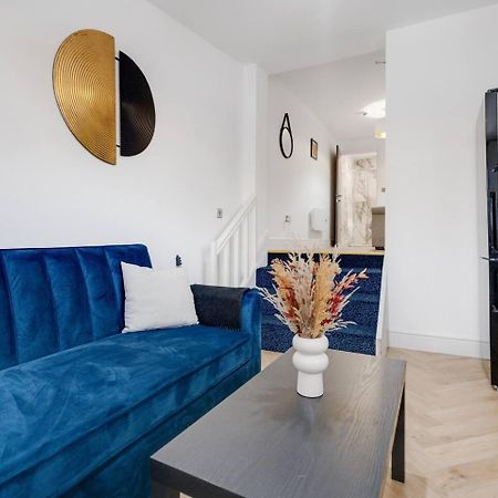 Urban Stay Studio Bright Space 10 Mins To City Liverpool Exterior photo