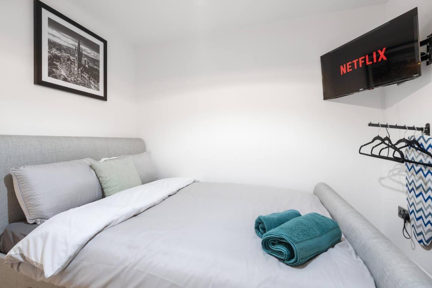 Urban Stay Studio Bright Space 10 Mins To City Liverpool Exterior photo