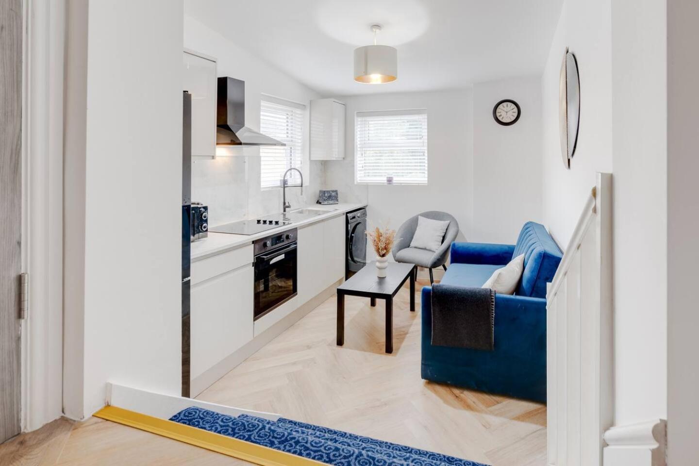 Urban Stay Studio Bright Space 10 Mins To City Liverpool Exterior photo